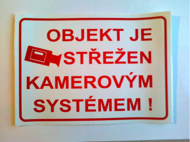 Výstražná samolepka OBJEKT strážená kamerovým systémom *